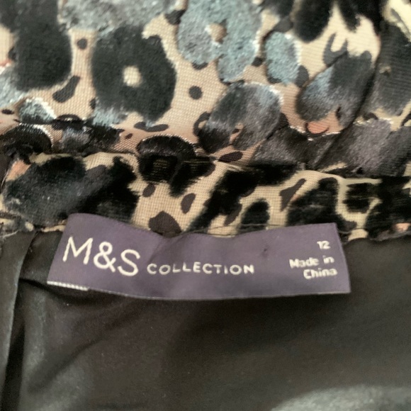 Marks and Spencer Size 12 Skirt Animal Print Long Flare Velvet Womens - Picture 5 of 8